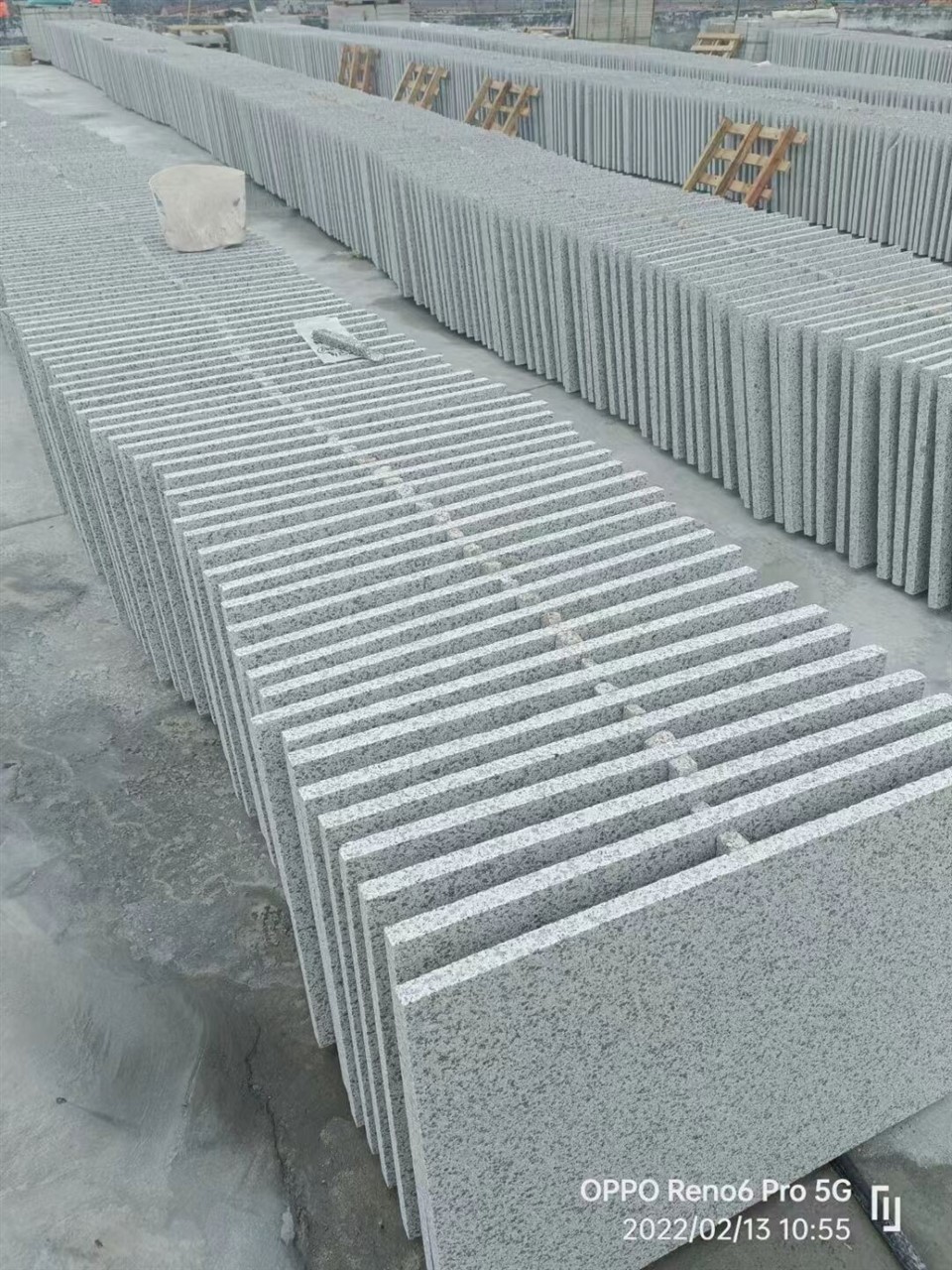 Ħames bord tal-kwadru tal-granit lotus